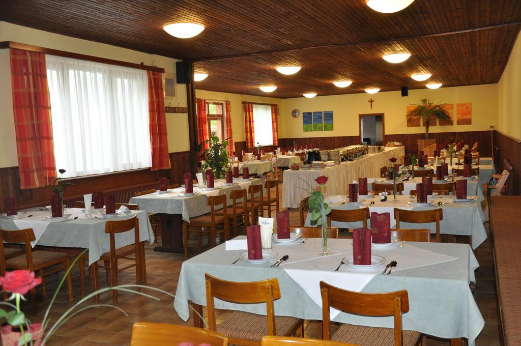 Gasthof Zur Linde Sankt Andra am Zicksee ภายนอก รูปภาพ